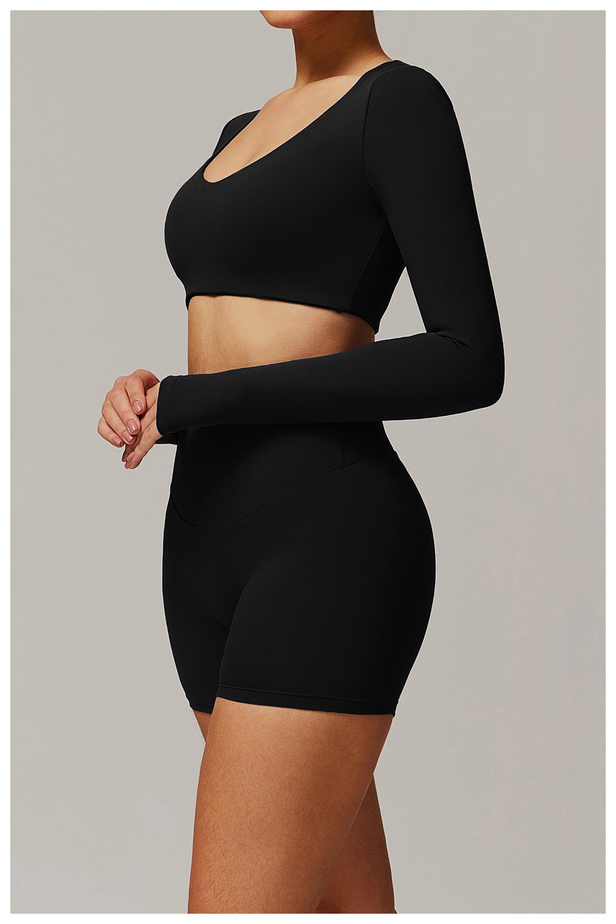 The Nadège Crop