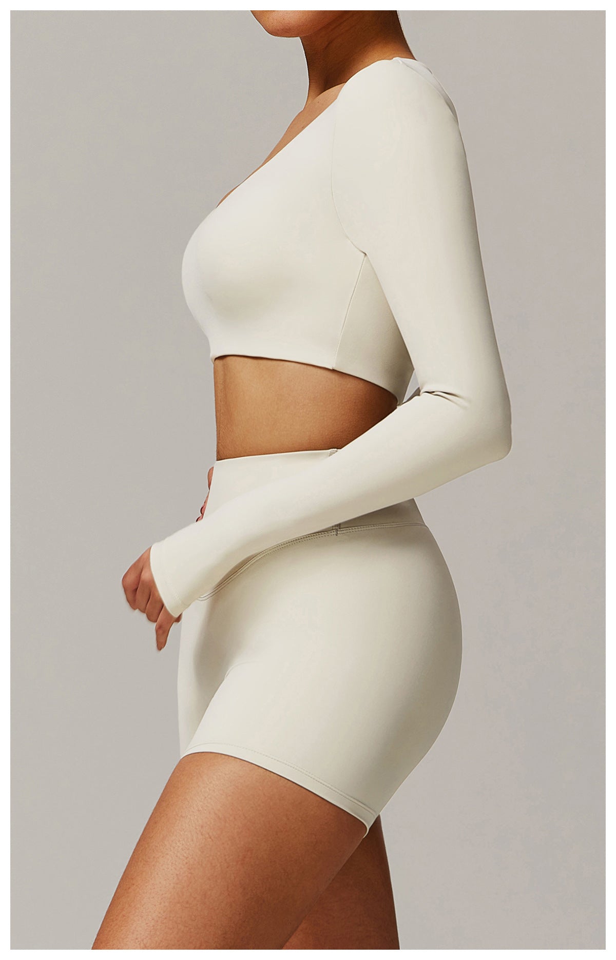 The Nadège Crop