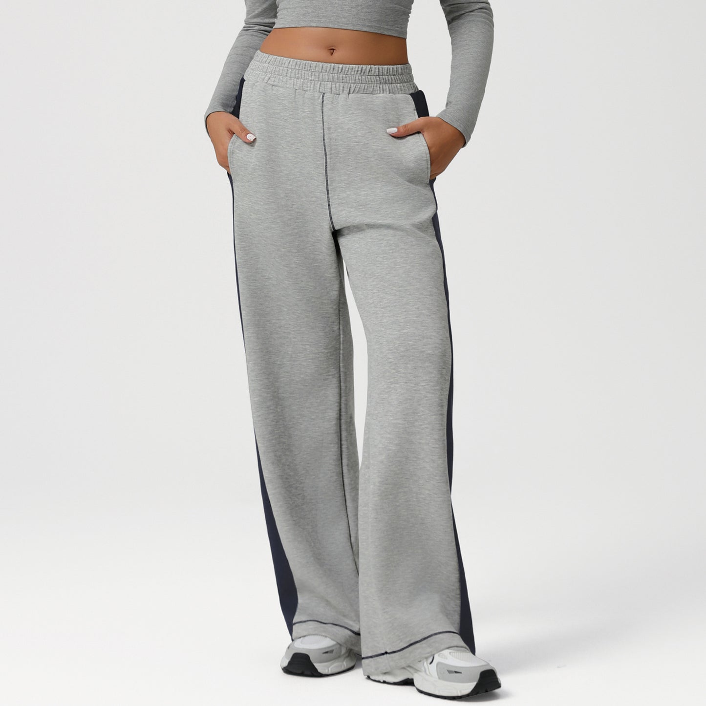 Layali Sweatpants